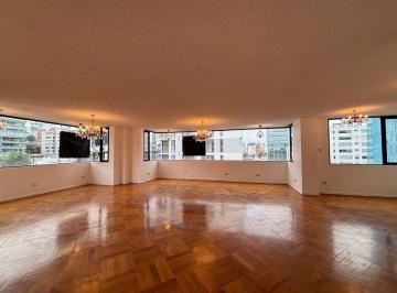 Departamento de 3 habitaciones, Quito · Departamento en Venta en El Exclusivo Sector La Coruña