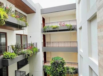 Departamento · 204m² · 3 Habitaciones · 3 Estacionamientos · Cumbayá La Viña 195.37 m² Dúplex en Venta 3 Habitaciones con Jardín y Terraza