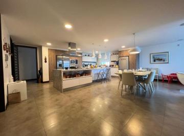 Departamento de 3 habitaciones, Quito · Exclusivo Departmento de Lujo en Venta