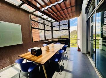 Oficina comercial · 231m² · 5 Estacionamientos · Venta o Renta Oficina Corporativa Sector Monteserrin Inf. Cbr. Carla del Pino