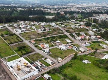 Terreno / Lote , Quito · Terreno Premium de 460 m² Estilo Quinta Residencial | a 4 Minutos del Colibri Vía a Píntag
