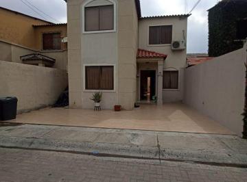 Casa de 4 habitaciones, Daule · Vendo Casa en La Joya Etapa Safiro