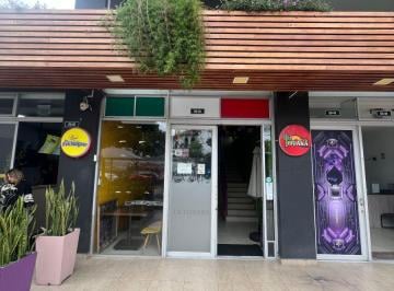 Local comercial , Quito · Arriendo - Local Comercial - en Arriendo - Dos Pisos - 151 m² - U. Católica