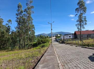 Terreno / Lote , Quito · Terrenos Desde 300 m² con Servicios Completos y Biess | a 4 Minutos del Colibrí