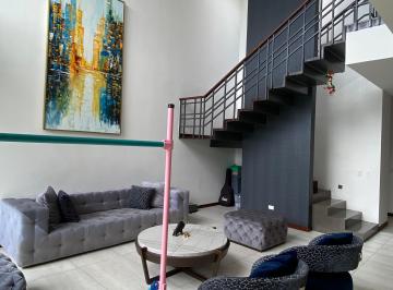Casa de 3 habitaciones, Quito · Casa Doble Altura, No Adosada, Sala Exterior, Bbq, Hidromasaje, Piscina y Áreas Comunales.