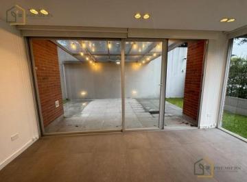 Departamento · 190m² · 3 Habitaciones · 2 Estacionamientos · Departamento en Cumbayá