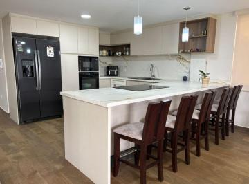 Departamento de 2 habitaciones, Quito · Hermoso Departamento en Venta Primer Piso en Tumbaco