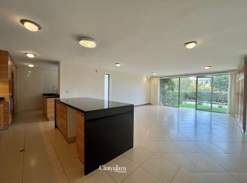 Departamento de 2 habitaciones, Quito · Departamento Amplio, 2 Dorm, Sala de Estar, Jardín, Alquiler Cumbaya