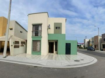 Casa · 149m² · 3 Habitaciones · 2 Estacionamientos · Casa en Vía a La Costa