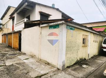 Casa · 286m² · 4 Habitaciones · 2 Estacionamientos · Venta Casa Rentera Coviem Sur de Guayaquil
