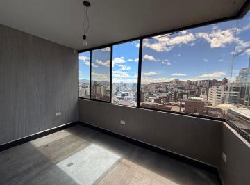 Departamento de 3 habitaciones, Quito · Departamento de 3 Dorm. Totalmente Remodelado Sector Mariscal
