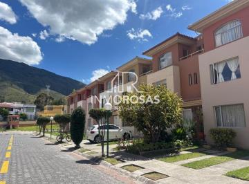 Casa de 4 habitaciones, Quito · Amplia Casa $99.900 Pusuquí Cerca a La Escuela Superior de Policía y Servicios Postales del Ecuador