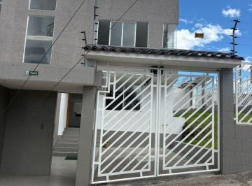 Casa de 4 habitaciones, Quito · Casa 4 Habitaciones - Cashapamba1 (Habitación en Planta Baja)