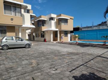 Edificio-Hotel-Fabrica de 3 habitaciones, Atacames · Complejo Turístico en Venta! Funcionando!4 Casas - 2 Suites. Playa Cabaplan - Tonsupa