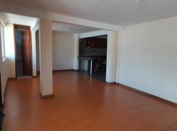 Casa · 328m² · 6 Habitaciones · 1 Estacionamiento · Casa en Venta en El Sector de Chiriyacu.