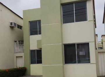 Casa Venta de 3 habitaciones · Venta Casa en Urb. Cataluña: Vía Smborondon - Salitre Km 12.50 La Aurora (Sc)
