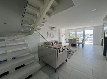 Departamento · 130m² · 2 Habitaciones · 1 Estacionamiento · Alquilo o Vendo Loft en Manta