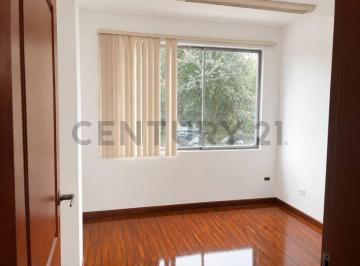 Local comercial · 10m² · 1 Estacionamiento · Oficinas / Locales Comerciales en Renta