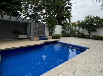 Casa de 4 habitaciones, Guayaquil · Samborondón Km 1 Urb. Isla Sol Casa en Venta