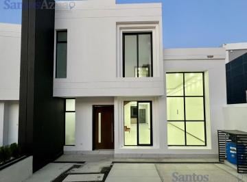 Casa · 295m² · 3 Habitaciones · 1 Estacionamiento · Casa Moderna en Venta Excelente Urbanizacion Privada