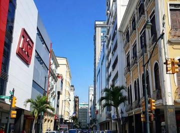 Edificio-Hotel-Fabrica de 5 habitaciones, Guayaquil · En Venta Edificio Comercial - Rentero 950 m² - Calle Luque - Centro Guayaquil - Cerca Al Mercado Central