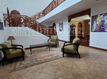 Casa de 4 habitaciones, Quito · Casa en Renta Tumbaco La Viña