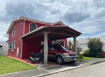 Se vende Casa en Mirasierra · Casa en Venta Sector San Gabriel - Mirasierra