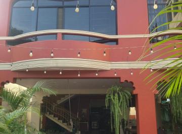 Casa de 5 habitaciones, Guayaquil · Venta de Casa en Urbanización Bosques del Salado
