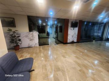 Oficina comercial , Quito · Venta Oficina La Colon Amoblada Elegante 218 m Dos Parqueaderos 2 Ascensores Centro Norte