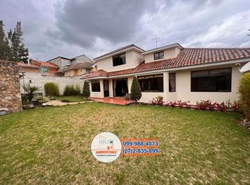 Casa de 5 habitaciones, Cuenca · Casa de Venta en Zona Residencial. El Tejar C1256