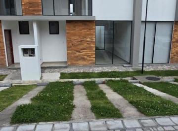 Casa de 3 habitaciones, Quito · Tu Familia Merece Espacio y Comodidad en un Sector Privilegiado del Valle de Los Chillos con Piscina