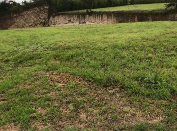 Terreno / Lote · 1010m² · Vendo Terreno Plano y Esquinero Dentro de Urbanizacion La Quinta