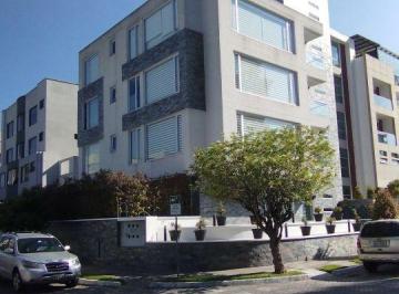 Departamento de 3 habitaciones, Quito · Departamento por Estrenar en Venta 150 m², 3 Dorm., Urbanización Privada Jardines de Amagasí