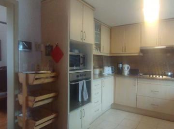 Casa de 3 habitaciones, Quito · Venta de Casa 196 m², Excelente Estado 3 Dorm. Amagasí Conjunto Privado Sector Colegio Sek