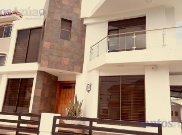 Casa · 180m² · 4 Habitaciones · 2 Estacionamientos · Casa Dos Pisos en Urbanizacion Privada en Zona Sur de Manta