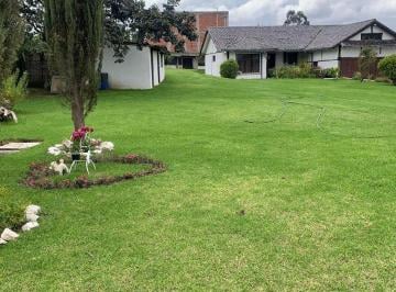 Terreno / Lote · 2000ha · 4 Habitaciones · 10 Estacionamientos · Venta o Renta Terreno 2000 m² Pifo Tiene Casa y Departamento, Cerca de Via Principal
