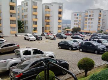 Departamento · 92m² · 3 Habitaciones · 1 Estacionamiento · Venta Departamento 3 Dorm. Cerca Kia de La Galo Plaza Laso Conjunto Vista Alegria