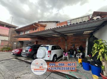 Casa de 2 habitaciones, Cuenca · Propiedad Comercial de Venta Centro Histórico C1504