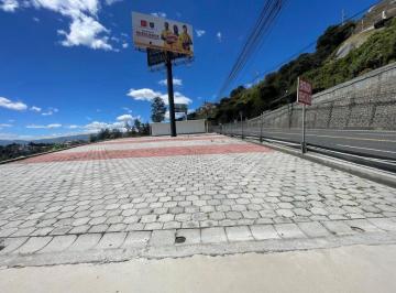 Terreno / Lote , Quito · En Renta Patio Comercial en Cumbaya