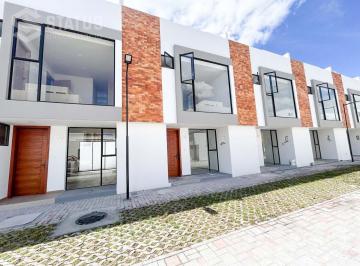 Casa · 95m² · 3 Habitaciones · 2 Estacionamientos · Venta de Casa Sector Mirasierra - ¡Aplica Crédito Vip o Miti - Miti!