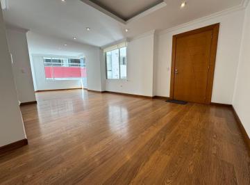 Departamento de 3 habitaciones, Quito · Venta Lindo Dpto. 3 Dorm. + Estudio, Excelente Ubicación Bosmediano - Bellavista