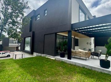 Casa de 3 habitaciones, Quito · Por Estrenar, en Urbanizacion, Jardin y Accesos 313 m² $435.000