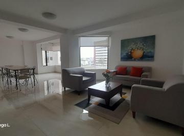 Departamento de 3 habitaciones, Quito · Venta Departamento de 200 m² con Balcón, 3 Habitaciones, Estudio Sala de Estar, Sector El Bosque