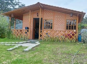 Quinta vacacional de 2 habitaciones, Quito · Venta - Casa y Terreno - Norte - Quito - Miravalle