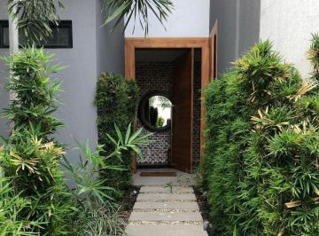 Casa de 4 habitaciones, Guayaquil · Se Vende Casa Moderna en Los Olivos Ceibos.