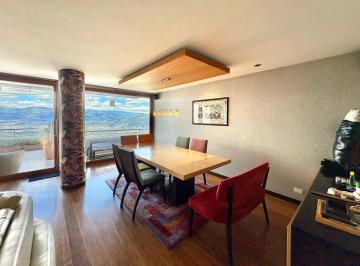 Departamento · 275m² · 2 Estacionamientos · Departamento Amoblado de Arriendo con Terraza y Vista en Sierra del Moral Lomas de Monteserrin
