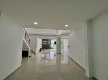 Local comercial , Quito · En Renta Local Comercial Duplex de 100 m² - Rio Coca