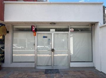 Local comercial · 86m² · 2 Estacionamientos · Local Comercial en Renta, La Pradera