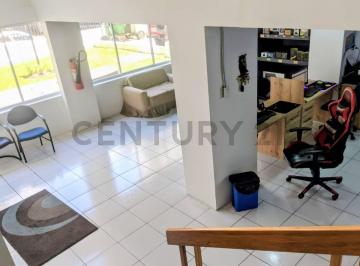 Oficina comercial · 224m² · 3 Habitaciones · Propiedad Mixta, Oficina y Departamento en Venta en La Luis Cordero