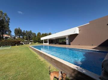 Terreno / Lote , Quito · Terreno de 681 m² en Venta en Cumbayá con Urbanización Privada